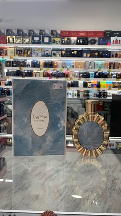 Brand new sealed/Lattafa Victoria edp 100ml 3.4oz