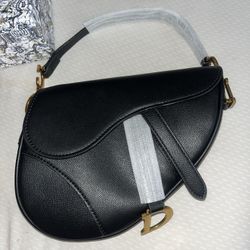 Black Purse 