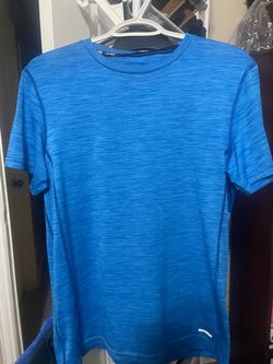 Men’s medium Under Armour Shirts (3) and 1 TEK Gear T-Shirt