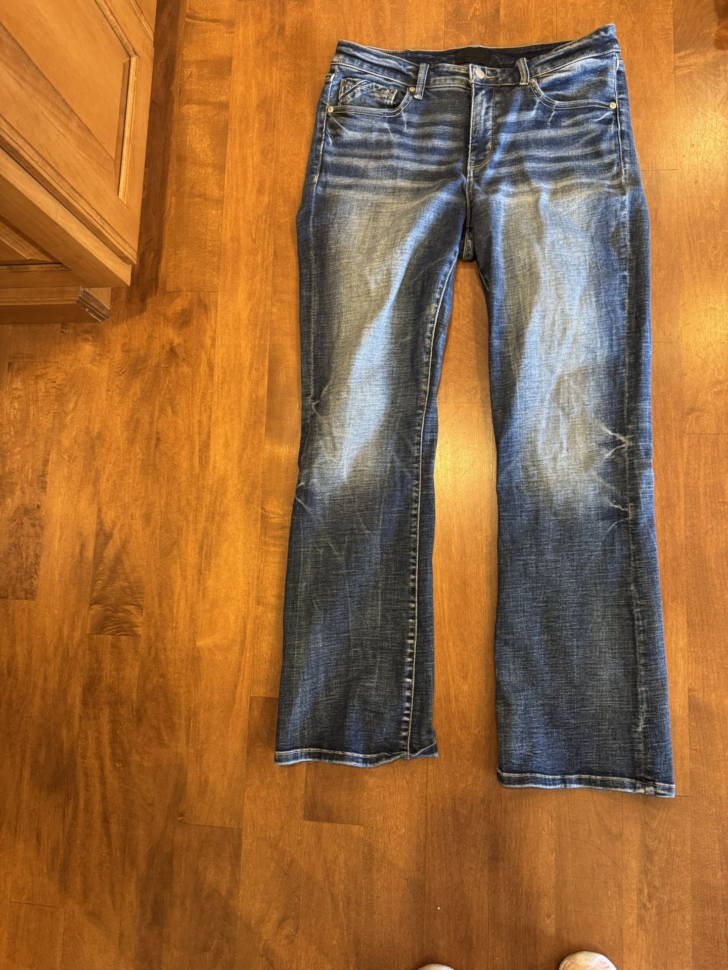 Men’s Buckel, black tailored boot Cut jeans shipping available