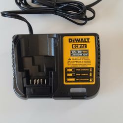 Charger 20v Dewalt