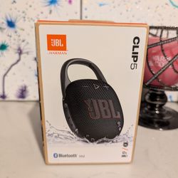 JBL Clip 5