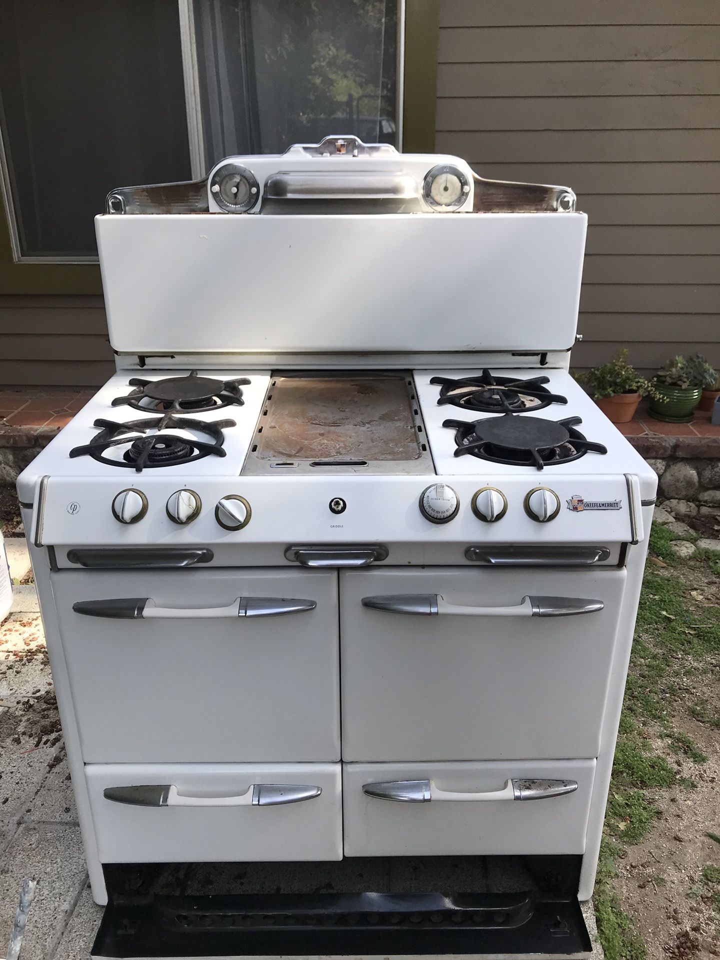 OKeefe and Merritt Gas Stove and oven for Sale in Sierra Madre, CA ...