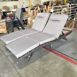 Newly Assembled 79'' Reclining Chair Set of 2 Chaise Lounge Wicker Reclining Lounge Chair PE Rattan