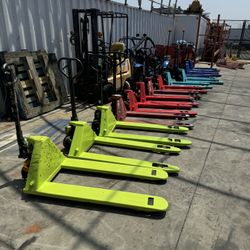 Forklift 