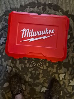 Milwaukee deep cut band saw