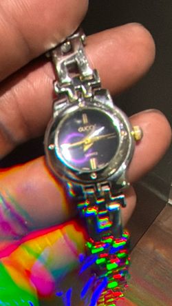 Vintage Purple dail Gucci watch