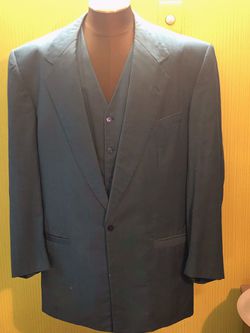 Custom suit with vest