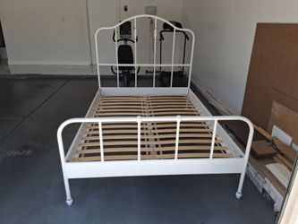 Girl bed frame Full Size
