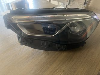 2025 MBZ  CLA  LEFT HEADLIGHT