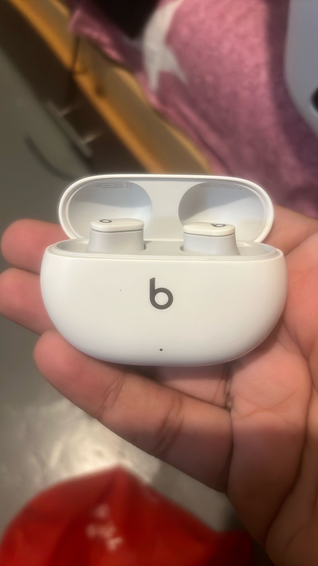 Beats Studio Buds 