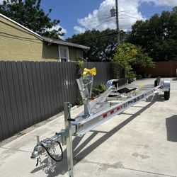 Trailer 26-28 Pies 10000 libras 