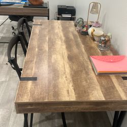 Dinning Table