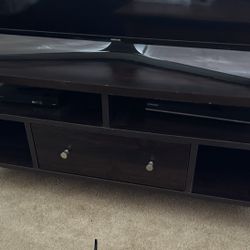 EUC Nice TV Stand