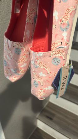 Toms shoes 7.5 us ortholite