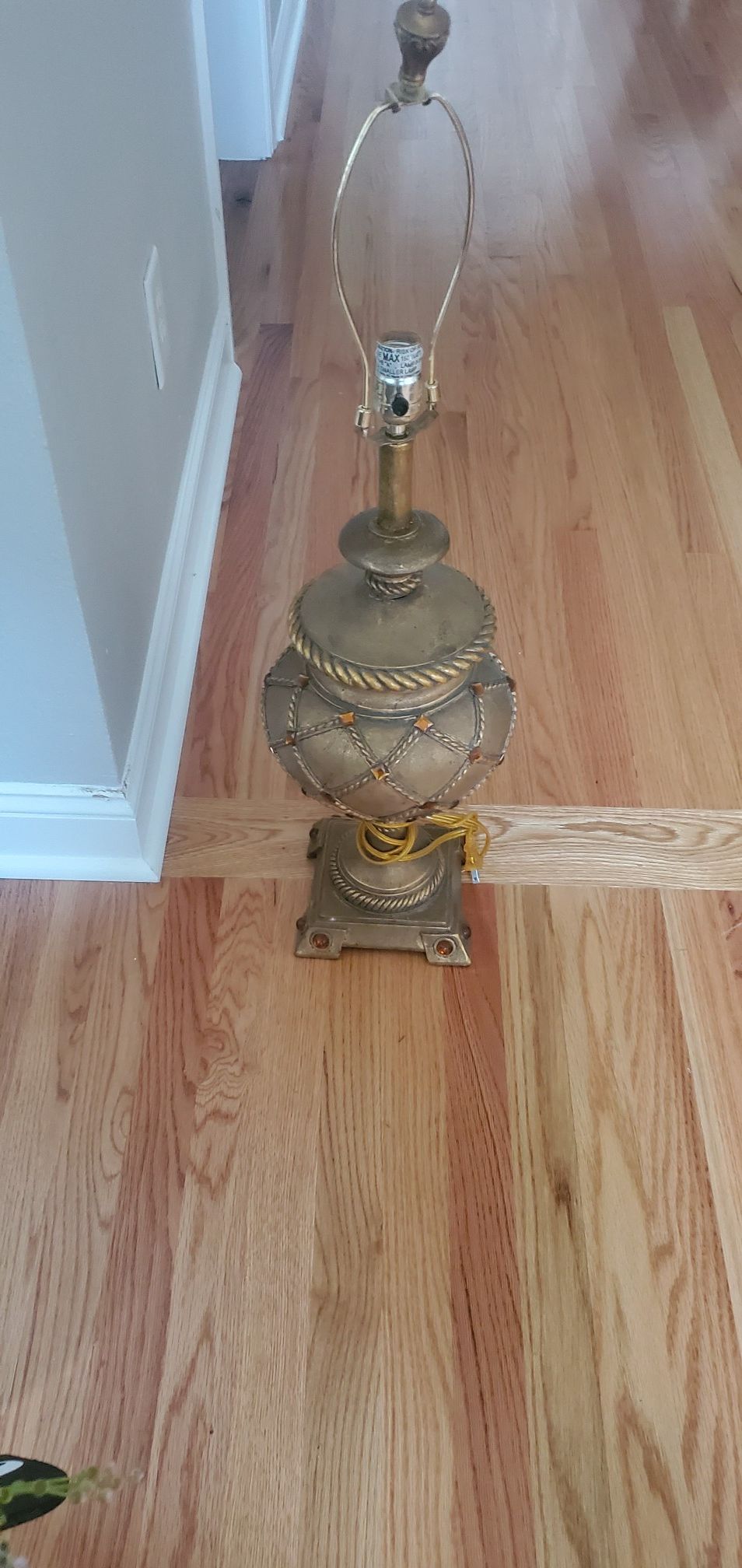 Nice lamp for sale