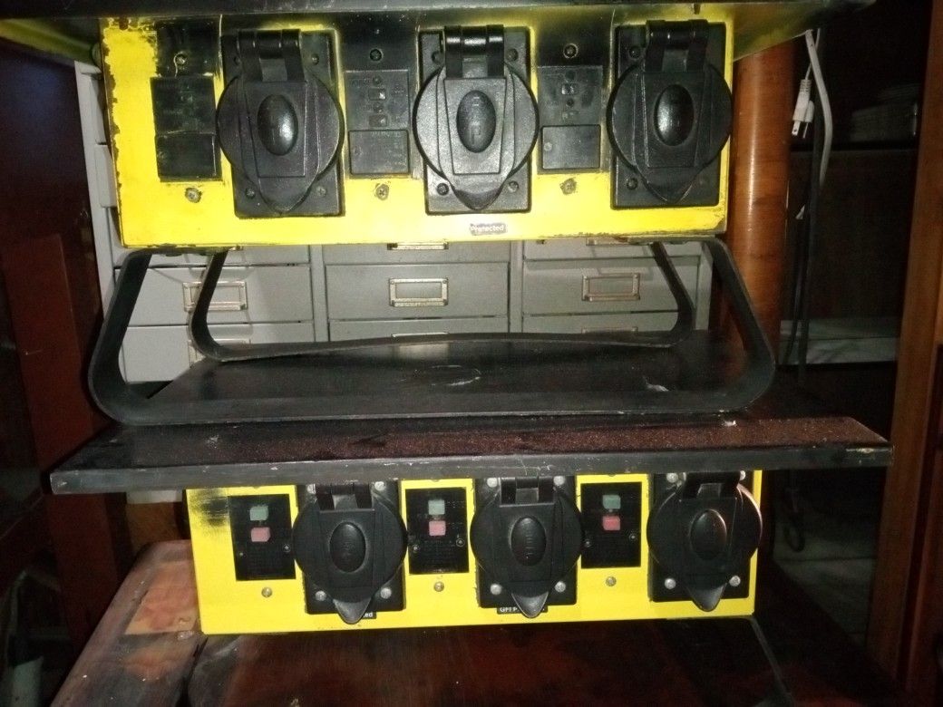 2 Power Boxes 110 And 220