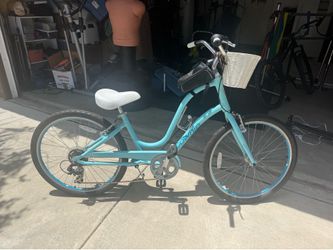 Electra Townie beach cruiser.  Like new used only once