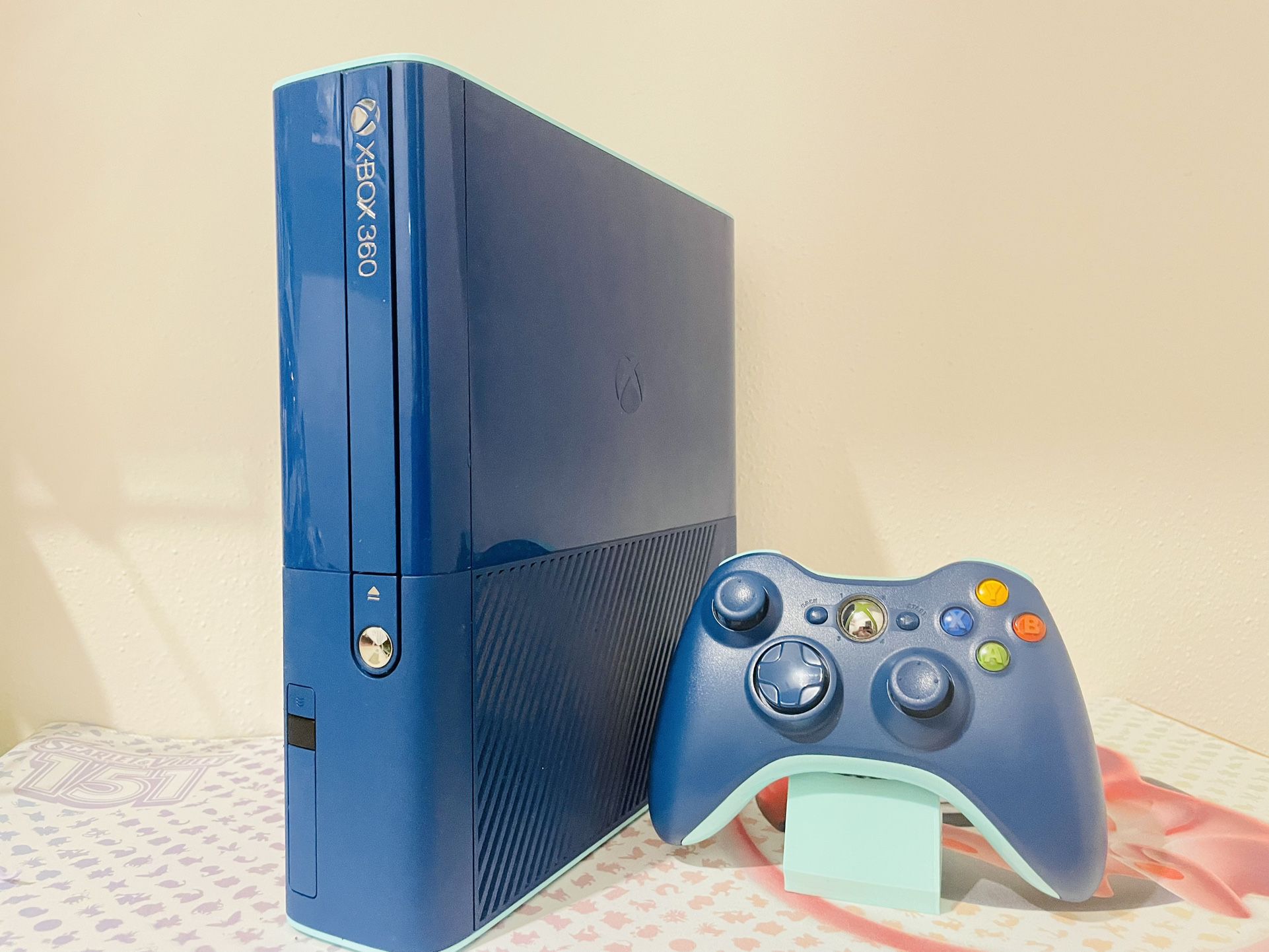 Xbox 360 Slim- Walmart Exclusive Fully Loaded!!!