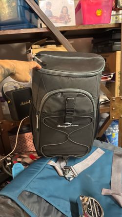 Tommy Bahama backpack cooler