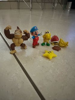 Nintendo Super Mario Bros Figure Set: Mario Donkey Kong Koopa Troopa w/ Star