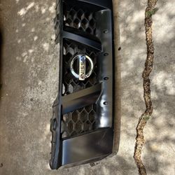 2006 Nissan xterra Grill 