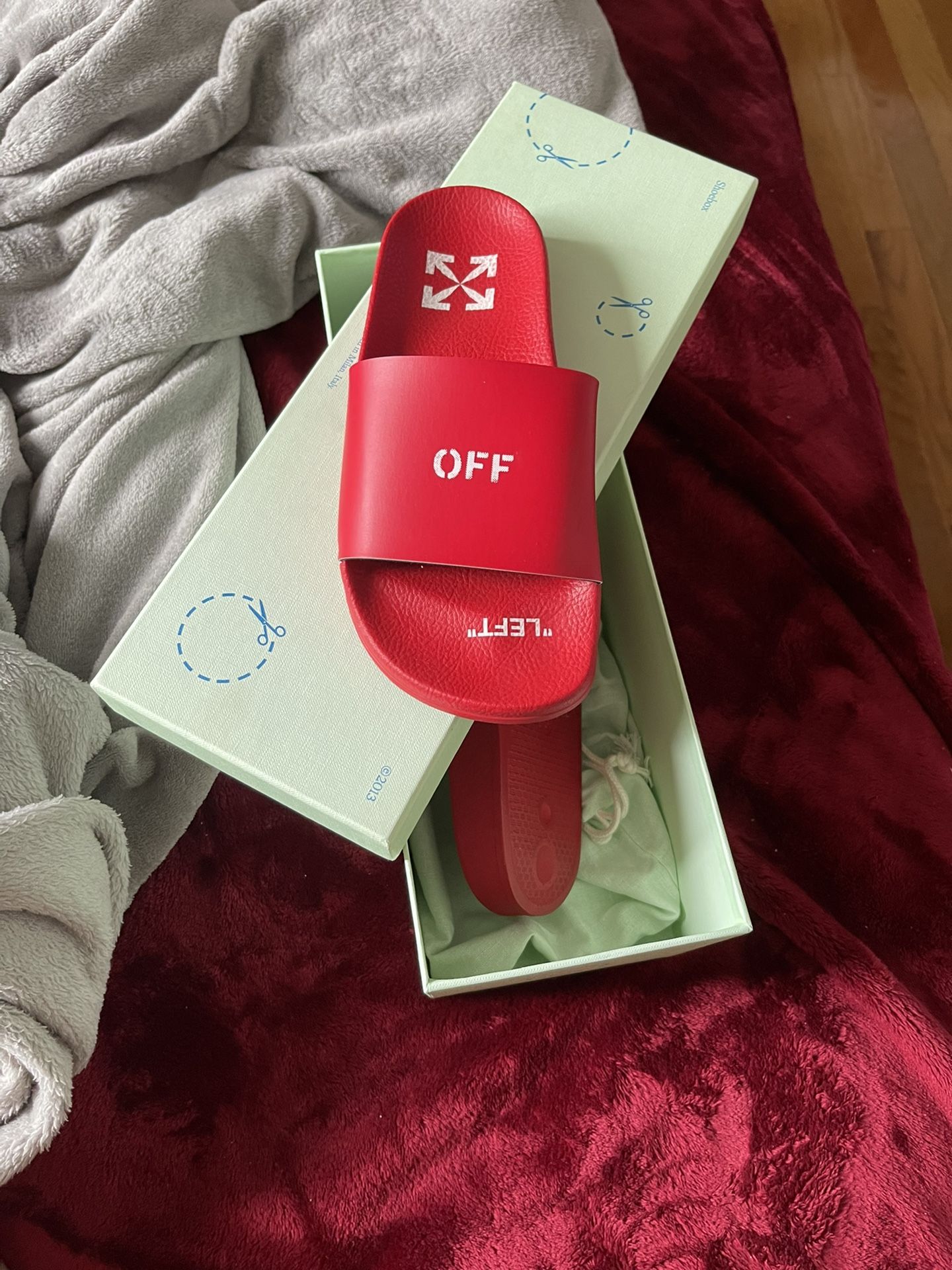 Off white slides