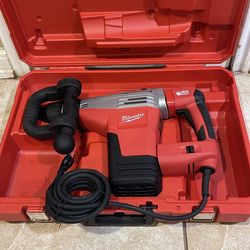 Milwaukee Milwaukee  Heavy- Duty 14 lb (6,4kg ) SDS-max  Demolition Hammmer
