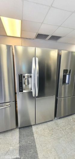 LG Side‑by‑Side Fridge – Stainless w/ Ice & Water Dispenser