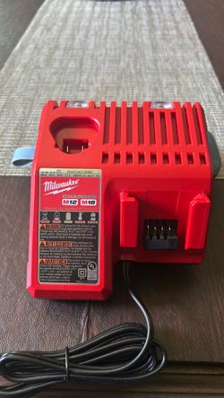 Milwaukee battery charger