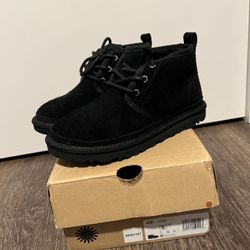 UGG- Women’s Neumel Boot Black