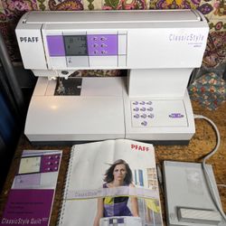 PFAFF Expression 2024 Sewing Machine W/  Accessories Serviced And Sewing Excelent