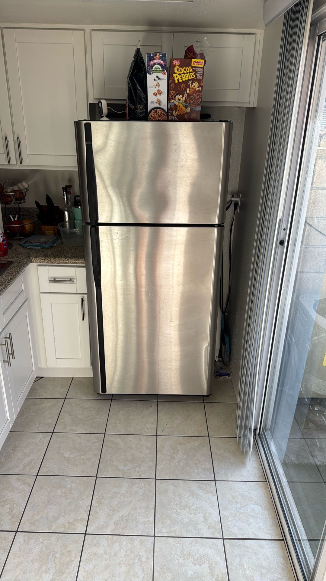 Refrigerator Kenwood