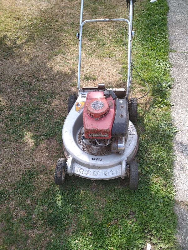 Honda HR 21 selfpropelled lawn mower for Sale in Marysville, WA OfferUp