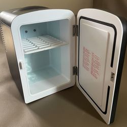 Mini Fridge Chefman Dark Grey Portable