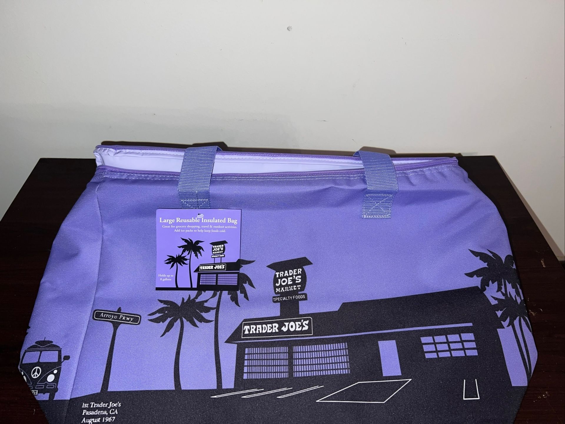 Trader Joe's Lavender Purple LE Reusable Insulated Shopping Eco Tote Bag 8Gallon