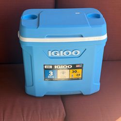 Brand New Ice Chest - Blue