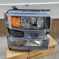 2019 2020 2021 Chevrolet Silverado Halogen Headlight Right Side