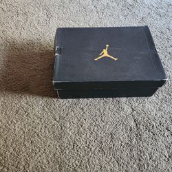 Air Jordan 13 Yellow