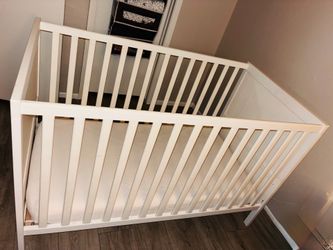 Baby crib