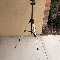Velbon CX 200 Tripod