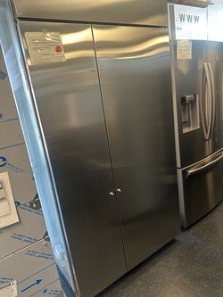 ZISS420NNSS Monogram Built-In Stainless Steel Side-by-Side Refrigerator