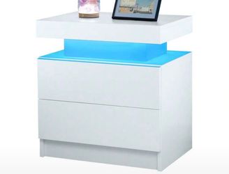Nightstand with 2 drawers
