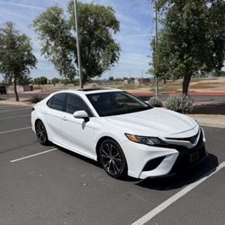 2019 Toyota Camry SE
