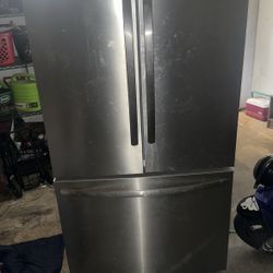Frigidaire Refrigerator 