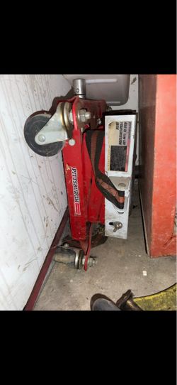 Transmission jack