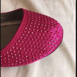 🥳 LIKE NEW Sz 7.5 Secuence Fushia Flat Shoes SALE SALE $10. 🍀