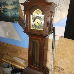 King Authur Hall Clock 1983