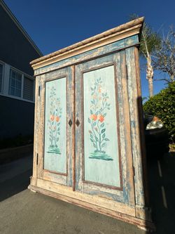 Vintage armoire