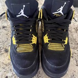 Air Jordan ‘Thunder’ 4
